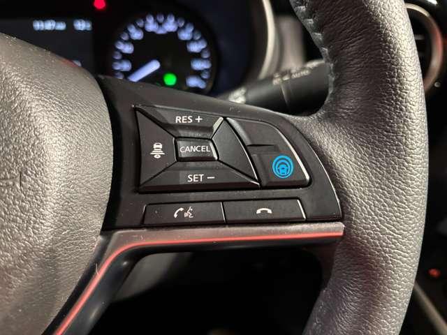 �����ł̃����O�h���C�u��a�؎��̃h���C�o�[�̃X�g���X���y�����A����Ԑ����s�̃A�N�Z���E�u���[�L�E�X�e�A�����O������N���}�����琧�䂵�Ă����v���p�C���b�g�t��