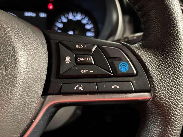 �����ł̃����O�h���C�u��a�؎��̃h���C�o�[�̃X�g���X���y�����A����Ԑ����s�̃A�N�Z���E�u���[�L�E�X�e�A�����O������N���}�����琧�䂵�Ă����v���p�C���b�g�t��