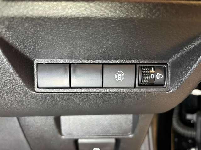 �J�̓��Ȃǂ̕s����ȑ��s�𐧌䂵�ԗ������肳���鉡����h�~���u�����s���ɎԐ�����E�������ɂȂ�ƌx�񉹂�炵�f�B�X�v���C�ɕ\������Ȃǂ��ăh���C�o�[�ɒm�点��Ԑ���E�h�~���u��