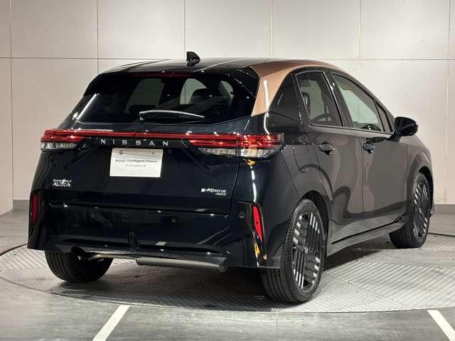 オーラ １．２　Ｇ　ＦＯＵＲ　レザーエディション　４ＷＤ　プロパイロット　寒冷地仕様　前後ドラレコ（3枚目）