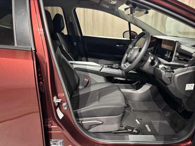 ノート １．２　Ｘ　当社試乗車　９インチナビ　ドラレコ（7枚目）