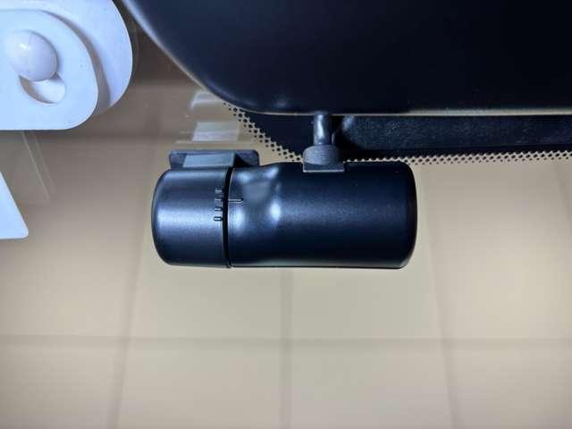 �܂����I�̎��̎��Ȃǂ̉f�����L�^����h���C�u���R�[�_�[�t��