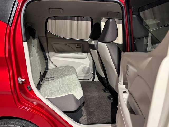 デイズ ６６０　Ｘ　４ＷＤ　９インチナビ　アラウンドビューモニター（8枚目）