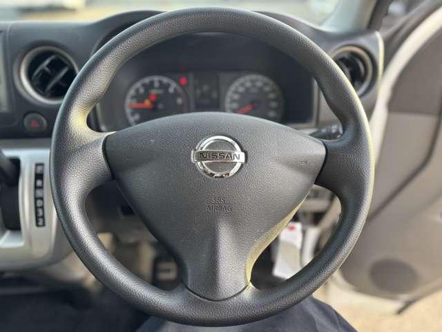 NV350キャラバンバン ロングDXターボ バックカメラ/パワステ/エアコン/ドライブレコーダー/ETC/純正ナビ/フルセグTV/CD再生/Bluetooth接続/スマートキー/両側スライド/フォグランプ/ルーフレール/4WD(6枚目)