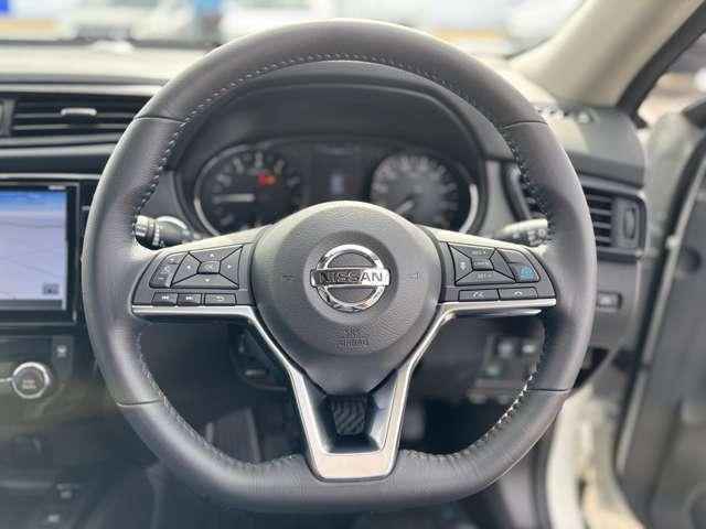 エクストレイル ２．０　２０Ｘｉ　ハイブリッド　４ＷＤ　プロパイロット／アラウンドビューモニター／（13枚目）