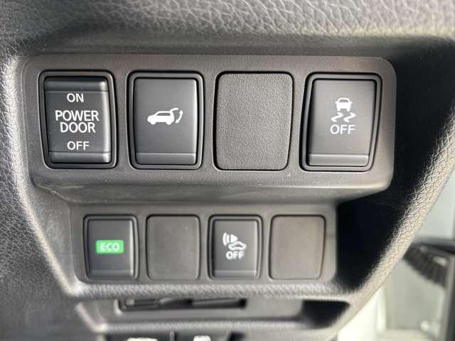 エクストレイル ２．０　２０Ｘｉ　ハイブリッド　４ＷＤ　プロパイロット／アラウンドビューモニター／（14枚目）