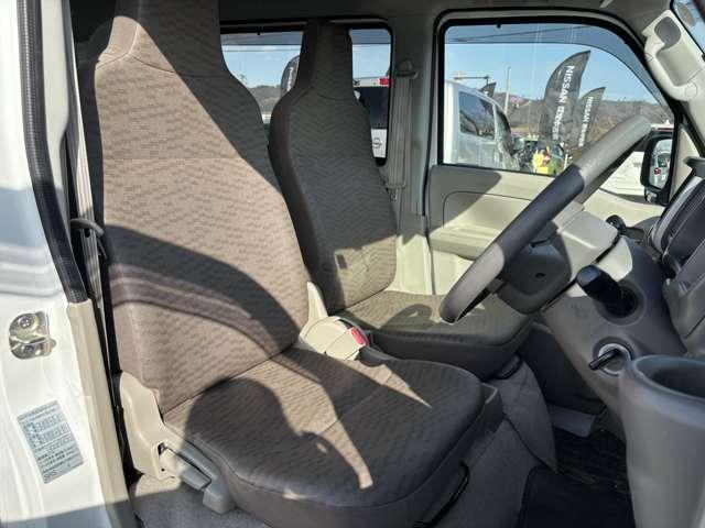 ＮＶ１００クリッパーバン ６６０　ＤＸ　セーフティパッケージ　ハイルーフ　５ＡＧＳ車（5枚目）