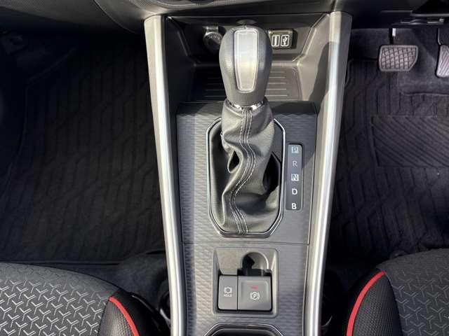 ライズ ハイブリッド　１．２　Ｚ　クルーズコントロール／バックカメラ／シート（8枚目）