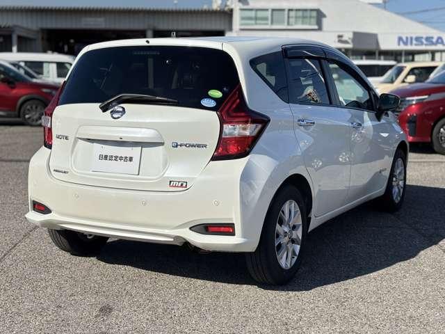 �J���[�́A�z���C�g�ł����V��j���֌W�Ȃ��A���₷���F���ł���I