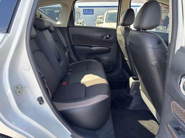 �[�������|���邱�Ƃ��ł���V�[�g�ŁA�G���̋�Ԃɗ]�T������܂��I�N�b�V���������������܂��̂ŁA����S�n���ǂ��ł���I