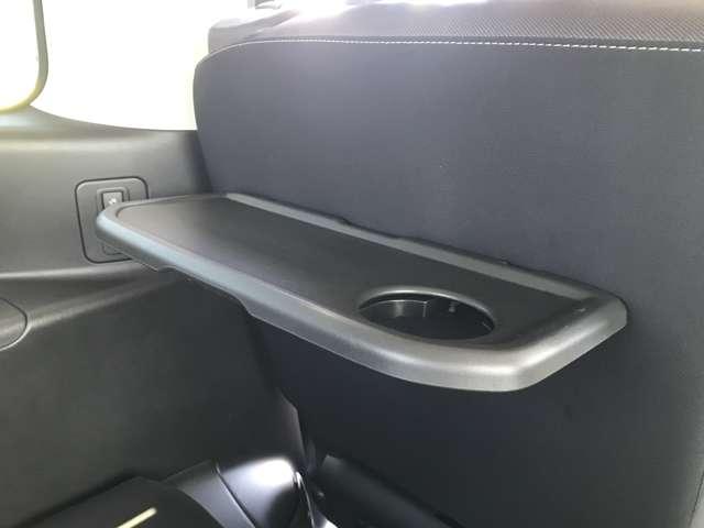 セレナ ２．０　ハイウェイスター　Ｖ　プロパイロット／アラウンドビューモニター／（28枚目）