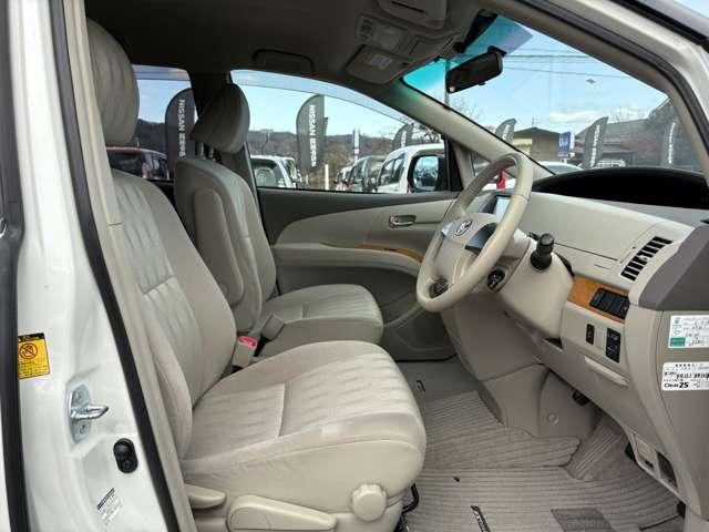 エスティマ アエラス　バックカメラ／ＥＴＣ／ナビ／フルセグＴＶ／ＣＤ再生／Ｂｌｕｅｔｏｏｔｈ接続／スマートキー／片側電動スライド（4枚目）