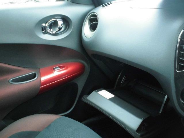 16GT FOUR バックカメラ 4WD スマートキー(4枚目)