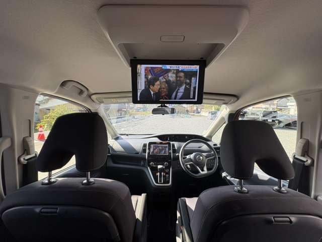 セレナ 2.0 ハイウェイスター プロパイロット エディション ナビ・バックモニター・両側オートスライド(9枚目)