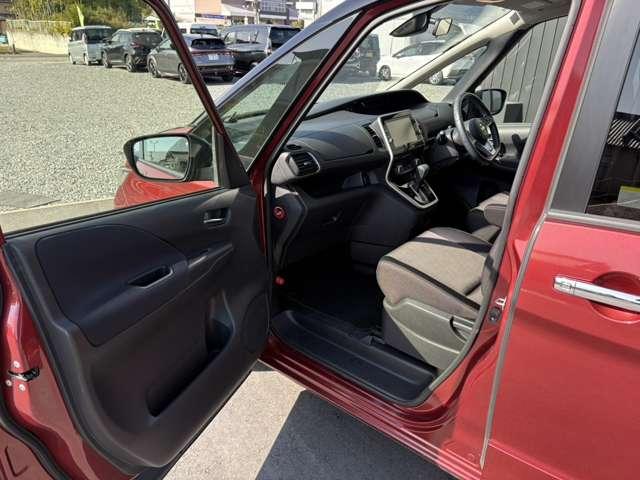 セレナ 2.0 ハイウェイスター プロパイロット エディション ナビ・バックモニター・両側オートスライド(11枚目)