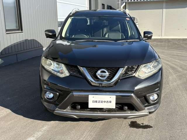 エクストレイル ２．０　２０Ｘｔ　ブラック　エクストリーマーＸ　エマージェンシーブレーキパッケージ　３列車　４ＷＤ　メーカーナビ・ＴＶ・アラウン（2枚目）