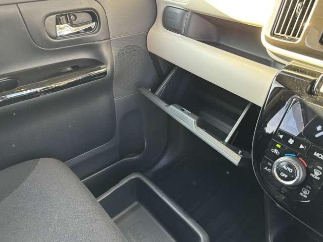 ムーヴキャンバス 660 G ブラックインテリア リミテッド SAIII 4W ナビ・全周囲カメラ・両側パワースライド・(15枚目)