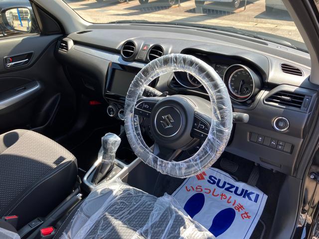 ＲＳ　４ＷＤ　衝突被害軽減ブレーキ　スマートキー(8枚目)