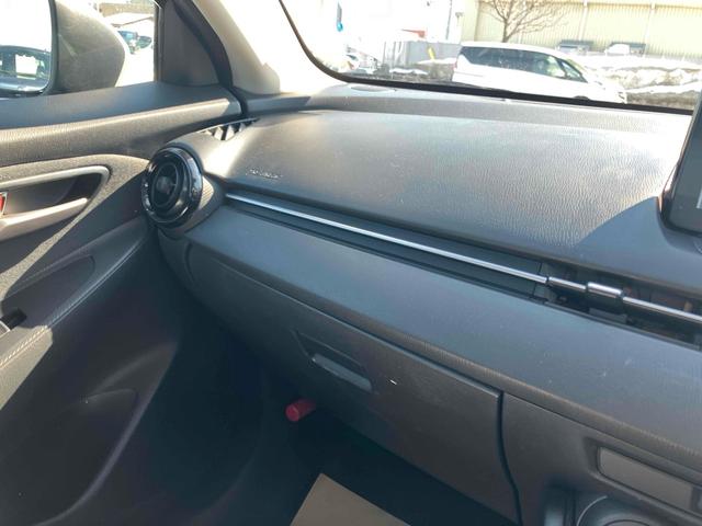ＭＡＺＤＡ２ １５Ｓ　４ＷＤ　ドライブレコーダー　ナビ　クリアランスソナー　レーンアシスト　衝突被害軽減システム　オートライト　ＬＥＤヘッドランプ　スマートキー　アイドリングストップ　ＡＴ　盗難防止システム　衝突安全ボディ（12枚目）