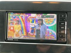 ＴＶ付きの車となっております。ドライブの合間の休憩中に気になる番組を見ることができます。 6