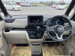 車を運転する際には運転席の存在は欠かせません。なのでしっかりとチェックしたいポイントですね。 2