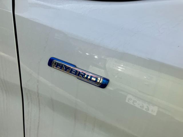 ソリオ ＨＹＢＲＩＤ　ＭＸ　２型　オートライト　スライドドア　プッシュスタート　シートヒーター　オートエアコン　衝突被害軽減システム　アイドリングストップ　衝突安全ボディ　盗難防止システム　横滑り防止機能（8枚目）