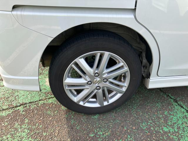 ソリオ ＨＹＢＲＩＤ　ＭＸ　２型　オートライト　スライドドア　プッシュスタート　シートヒーター　オートエアコン　衝突被害軽減システム　アイドリングストップ　衝突安全ボディ　盗難防止システム　横滑り防止機能（13枚目）