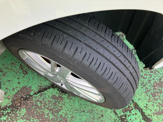 ソリオ ＨＹＢＲＩＤ　ＭＸ　２型　オートライト　スライドドア　プッシュスタート　シートヒーター　オートエアコン　衝突被害軽減システム　アイドリングストップ　衝突安全ボディ　盗難防止システム　横滑り防止機能（14枚目）