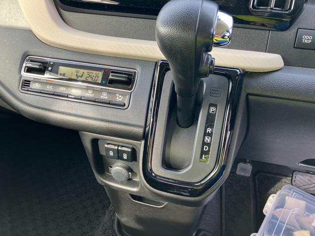 ソリオ ＨＹＢＲＩＤ　ＭＸ　２型　オートライト　スライドドア　プッシュスタート　シートヒーター　オートエアコン　衝突被害軽減システム　アイドリングストップ　衝突安全ボディ　盗難防止システム　横滑り防止機能（25枚目）