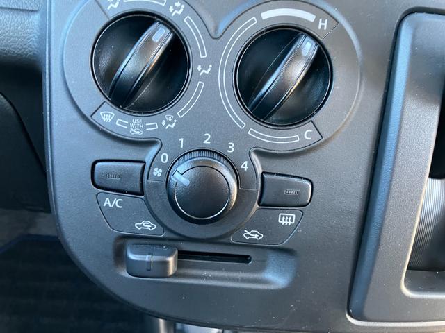 アルト Ｌ　２型　★オーディオ付★　オーディオ付　オートライト　シートヒーター　衝突被害軽減システム　アイドリングストップ　衝突安全ボディ　盗難防止システム　横滑り防止機能（17枚目）