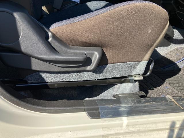 アルト Ｌ　２型　★オーディオ付★　オーディオ付　オートライト　シートヒーター　衝突被害軽減システム　アイドリングストップ　衝突安全ボディ　盗難防止システム　横滑り防止機能（34枚目）