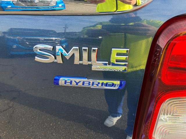 ワゴンＲスマイル ＨＹＢＲＩＤ　Ｓ　オートライト　プッシュスタート　シートヒーター　オートエアコン　衝突被害軽減システム　アイドリングストップ　衝突安全ボディ　盗難防止システム（12枚目）