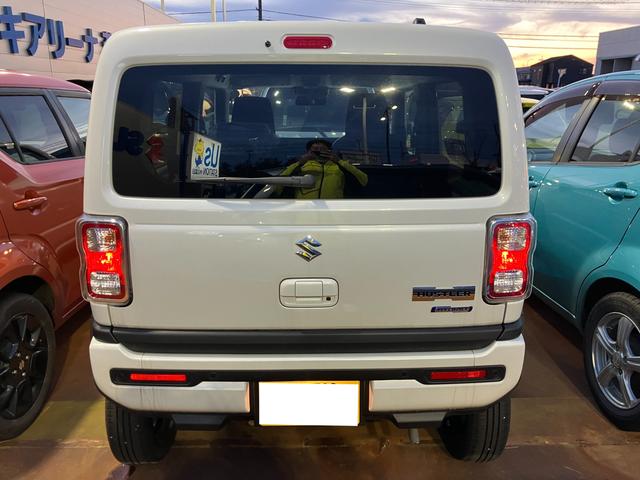 ハスラー ＨＹＢＲＩＤ　Ｇ　３型　オートライト　プッシュスタート　シートヒーター　オートエアコン　衝突被害軽減システム　アイドリングストップ　衝突安全ボディ　盗難防止システム　横滑り防止機能（4枚目）