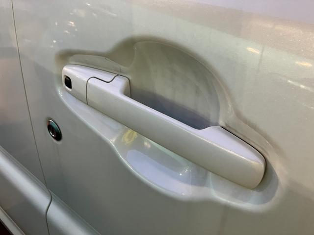 ハスラー ＨＹＢＲＩＤ　Ｇ　３型　オートライト　プッシュスタート　シートヒーター　オートエアコン　衝突被害軽減システム　アイドリングストップ　衝突安全ボディ　盗難防止システム　横滑り防止機能（9枚目）