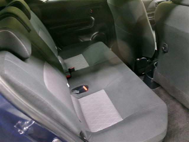 アクア Ｓスタイルブラック　寒冷地　衝突被害軽減システム　メモリーナビ　ワンセグ　ＬＥＤヘッドランプ　バックカメラ　スマートキー　ＥＴＣ　盗難防止装置　キーレス　横滑り防止機能　ハイブリッド（13枚目）