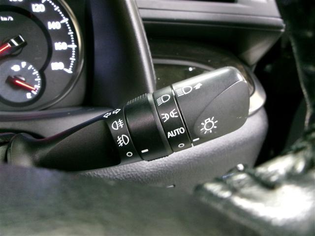 コンライト付で、暗くなると自動でヘッドライトが点灯します