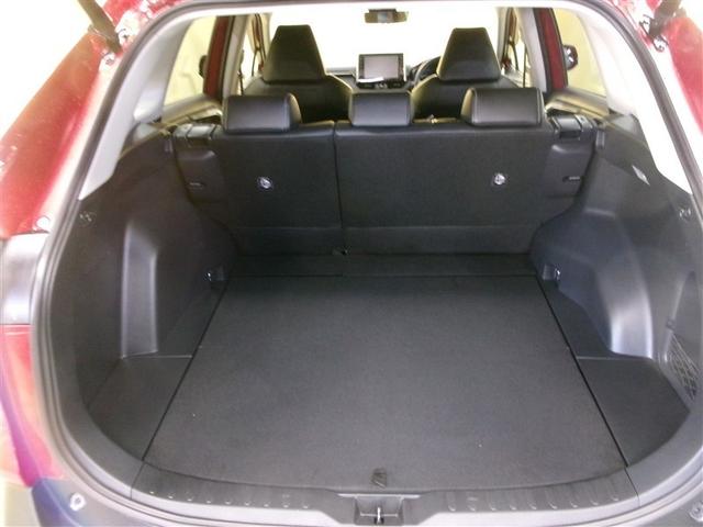 ＲＡＶ４ Ｇ　Ｚパッケージ　４ＷＤ　寒冷地　衝突被害軽減システム　ＬＥＤヘッドランプ　アルミホイール　バックカメラ　スマートキー　オートクルーズコントロール　盗難防止装置　電動シート　キーレス　横滑り防止機能（13枚目）