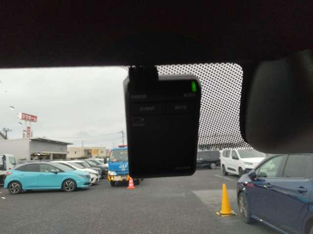 N-WGNカスタム カスタム 660 L ターボ ナビ装着用スペシャルパッケージ 衝突被害軽減装置 LEDランプ Bカメ サイドエアバック メモリーナビ イモビ スマートキー・プッシュスタート ドラレコ キーフリー ETC車載器 整備記録簿 AAC 禁煙 アルミ クルコン ABS(9枚目)