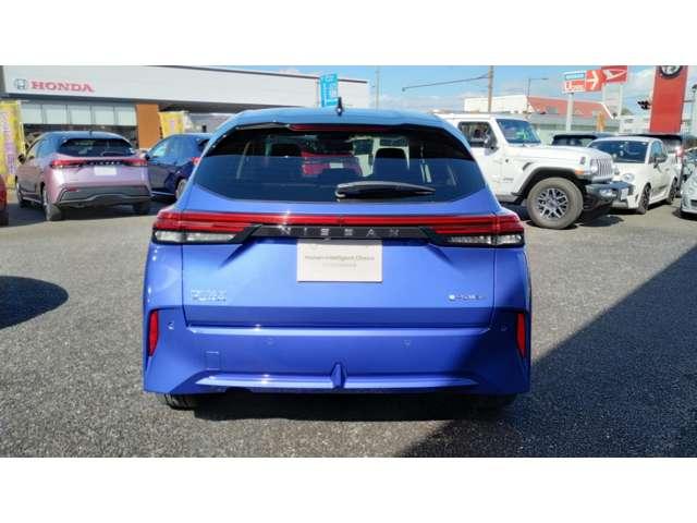 オーラ 1.2 G 純正コネクトナビ アラウンドビュ-モニタ- 自動(被害軽減)ブレーキ LED LKA サイドカメラ ETC カーテンエアバッグ イモビライザー アルミホイール 禁煙 インテリジェントキー パワーウィンドウ フルオートエアコン キーレスエントリー(7枚目)