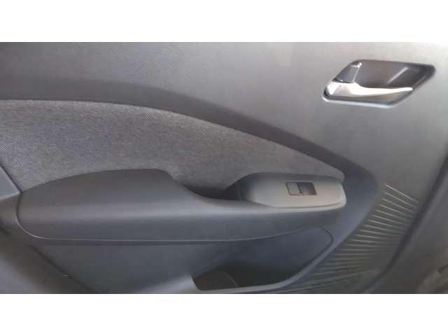 オーラ 1.2 G 純正コネクトナビ アラウンドビュ-モニタ- 自動(被害軽減)ブレーキ LED LKA サイドカメラ ETC カーテンエアバッグ イモビライザー アルミホイール 禁煙 インテリジェントキー パワーウィンドウ フルオートエアコン キーレスエントリー(18枚目)