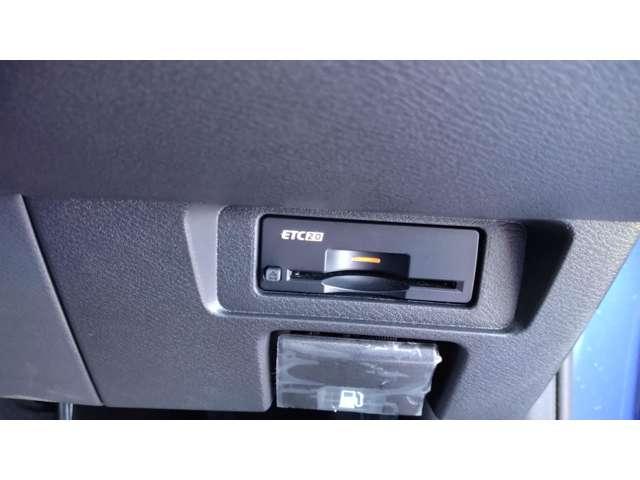 オーラ 1.2 G 純正コネクトナビ アラウンドビュ-モニタ- 自動(被害軽減)ブレーキ LED LKA サイドカメラ ETC カーテンエアバッグ イモビライザー アルミホイール 禁煙 インテリジェントキー パワーウィンドウ フルオートエアコン キーレスエントリー(20枚目)