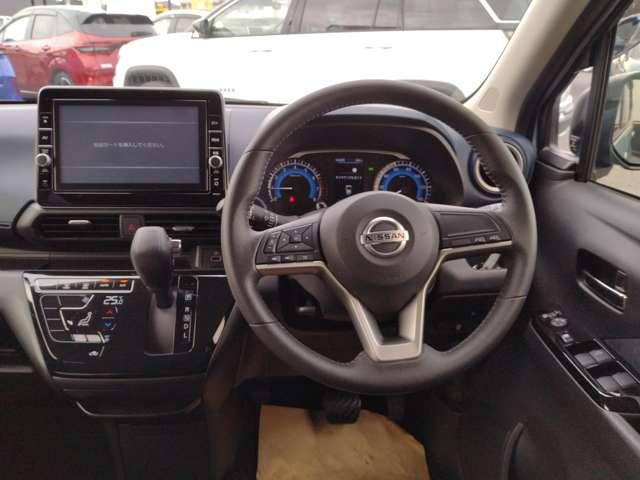 デイズ 660 ハイウェイスターX 純正メモリ-ナビ ブレーキサポート 禁煙 全周囲カメラ LED ドライブレコーダー イモビライザー インテリジェントキー レーンキープ バックカメラ ナビTV アイドリングストップ オートエアコン デュアルエアバッグ(4枚目)