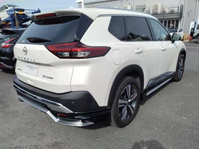 エクストレイル 1.5 G e-4ORCE 4WD 純正コネクトナビ パークアシスト 禁煙 寒冷地仕様 LEDヘッドランプ ナビTV スマートキー レーダークルーズ LKA キーフリー ETC 4WD アルミホイール メモリーナビ 記録簿 バックカメラ サイドカメラ(3枚目)