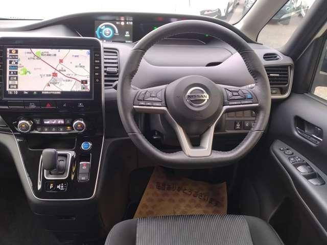 セレナ 1.2 e-POWER ハイウェイスターVアーバンクロム インテリジェントエマージェンシーブレーキ 全周囲カメラ LEDヘッド アダプティブクルーズ ETC 両側自動ドア レーンアシスト ドラレコ ワンオーナー インテリキー バックカメラ ABS(4枚目)