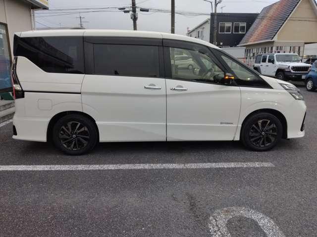 セレナ 1.2 e-POWER ハイウェイスターVアーバンクロム インテリジェントエマージェンシーブレーキ 全周囲カメラ LEDヘッド アダプティブクルーズ ETC 両側自動ドア レーンアシスト ドラレコ ワンオーナー インテリキー バックカメラ ABS(17枚目)