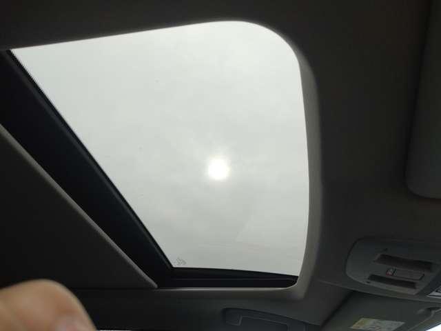 アリア Ｂ６　ｅ－４ＯＲＣＥ　４ＷＤ　コネクトナビ　フルセグＴＶ　全方位カメラ　禁煙車　サンルーフ　寒冷地　スマートキー　全周囲モニター　ＥＴＣ　エマブレ　フルオートエアコン　ＬＥＤヘッド　４ＷＤ（9枚目）