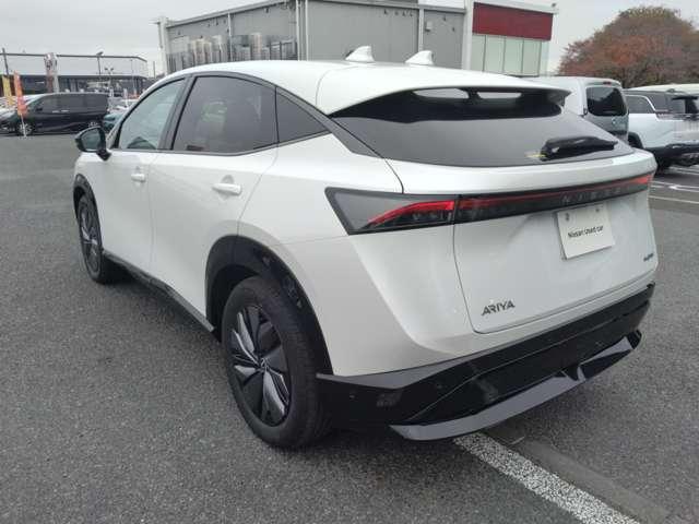 アリア Ｂ６　ｅ－４ＯＲＣＥ　４ＷＤ　コネクトナビ　フルセグＴＶ　全方位カメラ　禁煙車　サンルーフ　寒冷地　スマートキー　全周囲モニター　ＥＴＣ　エマブレ　フルオートエアコン　ＬＥＤヘッド　４ＷＤ（18枚目）