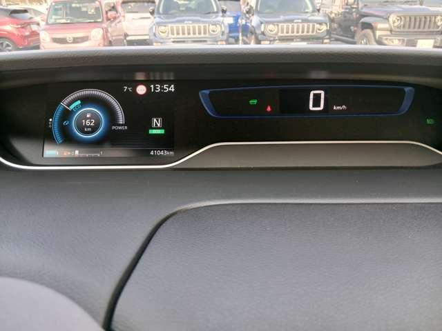 セレナ １．２　ｅ－ＰＯＷＥＲ　ハイウェイスター　Ｖ　純正メモリ－ナビ（ＭＭ５２１Ｄ－Ｌ）　フルセグＴＶ　３６０°カメラ　エマジェンシーブレーキ　１オナ　スマキー　バックカメラ　ＬＥＤ　レーンアシスト　点検記録簿付　ＥＴＣ　ドラレコ　Ａストップ　イモビ　サイドカーテンエアバック　フルオートエアコン　ＡＢＳ（12枚目）