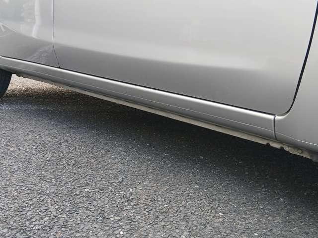 マーチ １．２　Ｓ　エマ－ジェンシ－ブレ－キ装着車　地デジＴＶ　運転席エアバック　メモリーナビ付き　衝突被害軽減ブレーキ　ダブルエアバック　点検記録簿　車線逸脱警告　リモコンキー　禁煙車　バックモニター　ＰＷ　パワステ（48枚目）