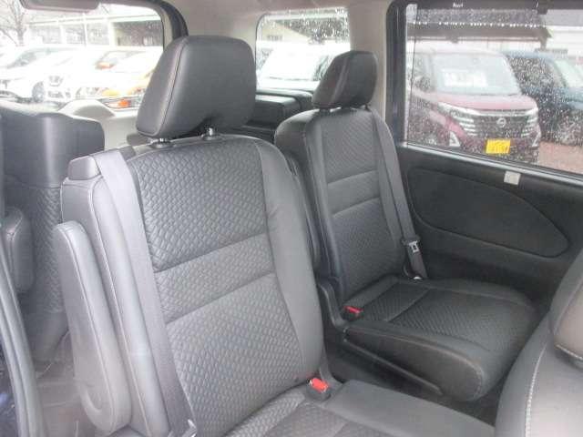 セレナ 1.2 e-POWER ハイウェイスター 両側電動ドア 衝突軽減 レーンキープ クルーズコントロール 盗難防止 LED バックカメラ アルミ スマートキー ETC エアバッグ ドライブレコーダー オートエアコン アイドリングストップ 記録簿(14枚目)